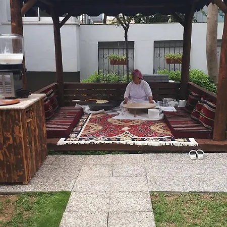 מלון Kleopatra Ramira אלאניה