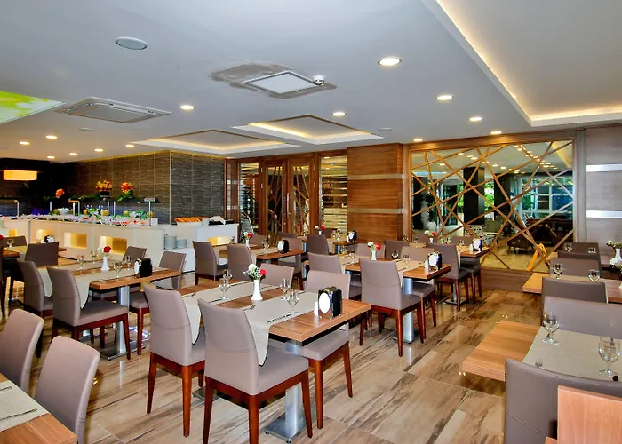 Hotel Kleopatra Ramira - 4*