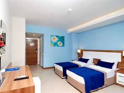 Kleopatra Ramira Hotell 4*